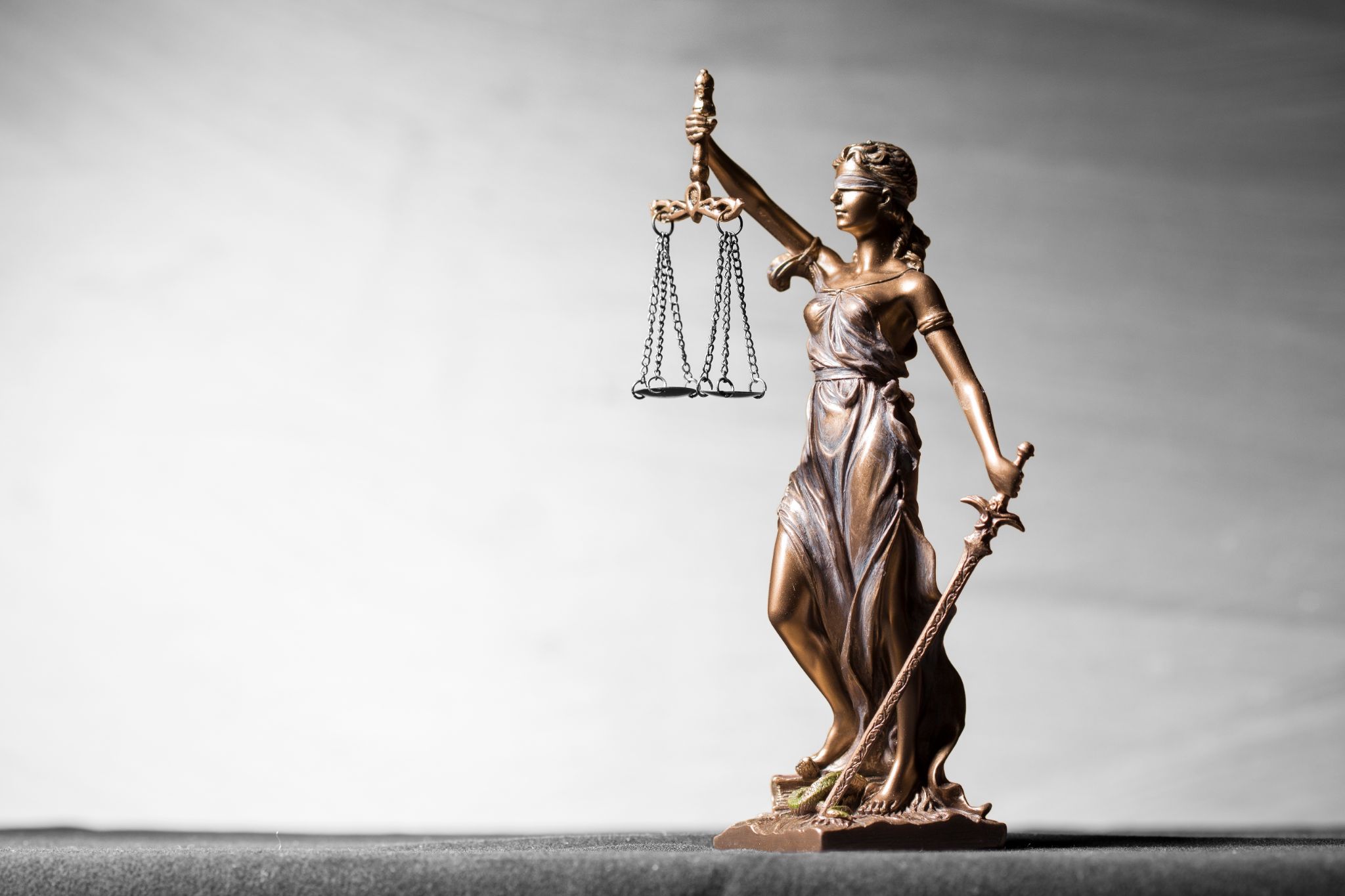 不貞裁判で友人に嘘の証言をしてもらうことは可能？