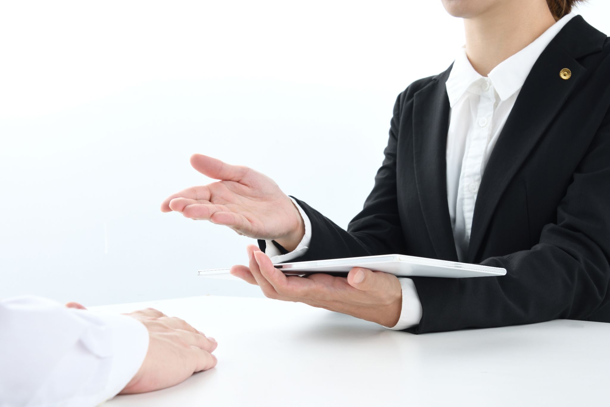 なぜ法律事務所から手紙が届くのか？よくある5つの理由